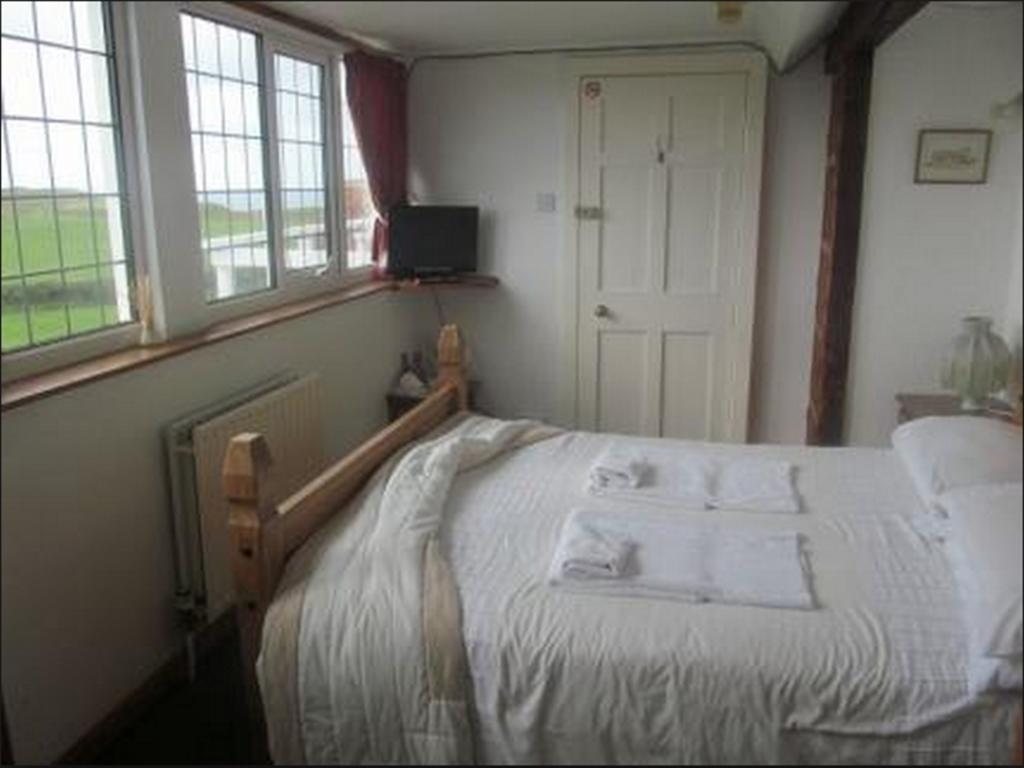 Upton Cross B&B Bude Room photo